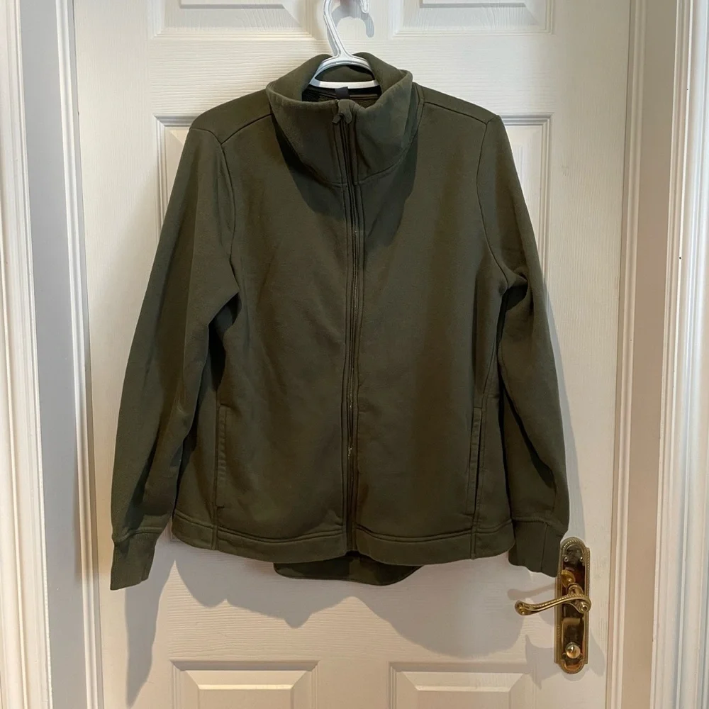 Green zip up sweater - Picture 1 of 3